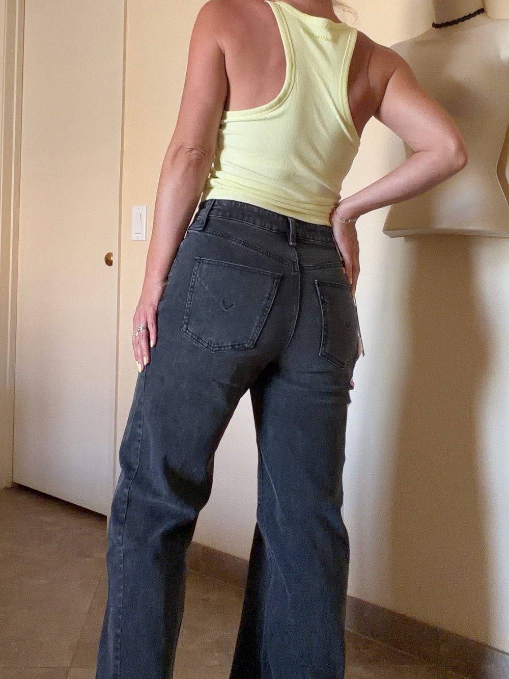 Black Wash Hudson Wide Leg Jeans Size 4 NWT - Picture 16 of 17